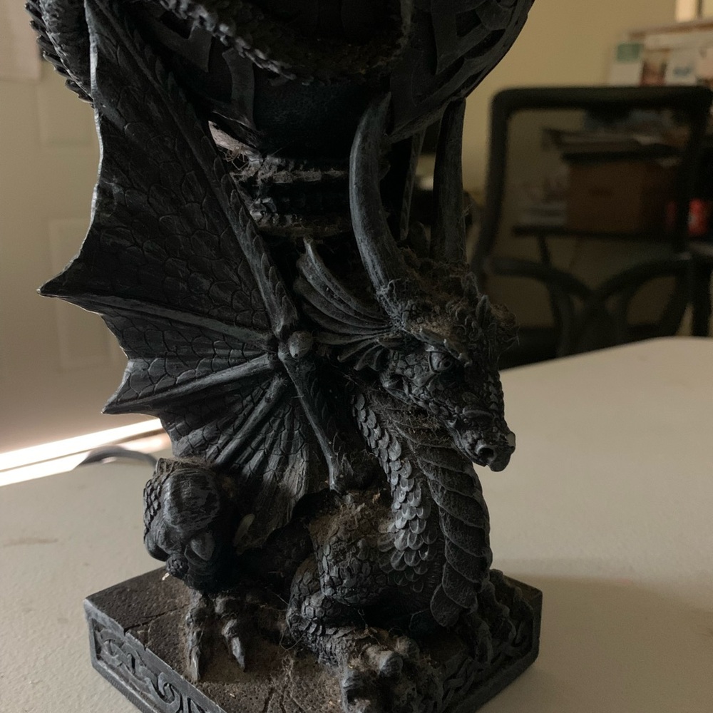 Black Dragon Lamp stand